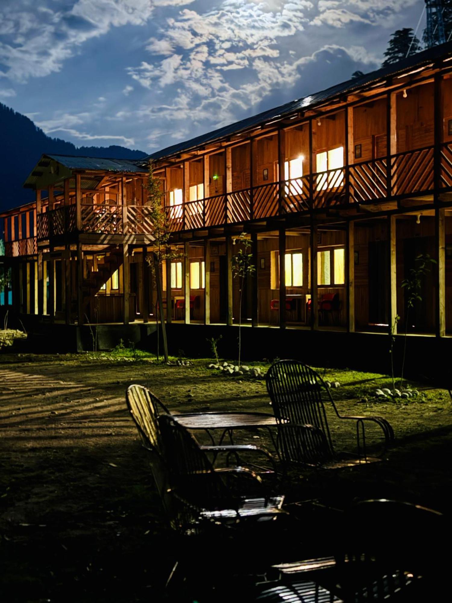 Wyndham Heritage Hotel & Resort Sharda Shardi Zewnętrze zdjęcie