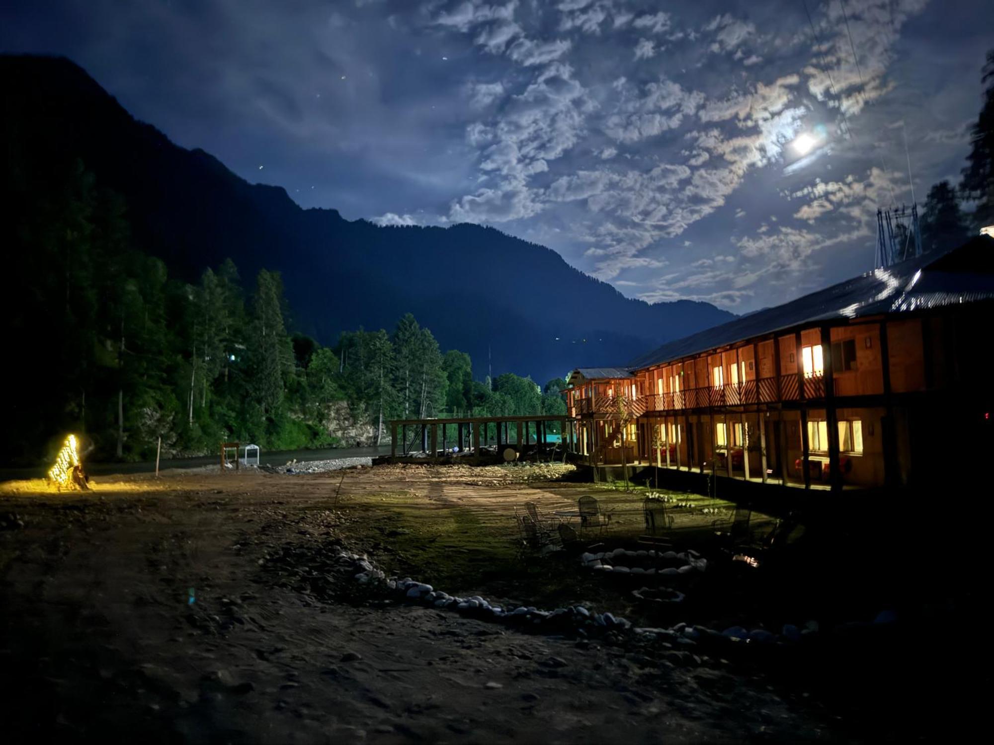 Wyndham Heritage Hotel & Resort Sharda Shardi Zewnętrze zdjęcie