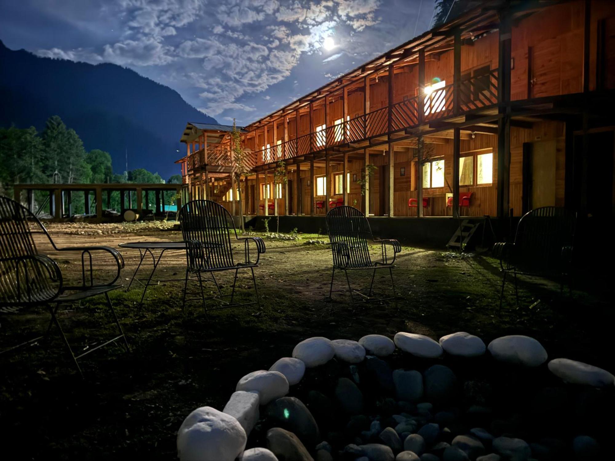Wyndham Heritage Hotel & Resort Sharda Shardi Zewnętrze zdjęcie